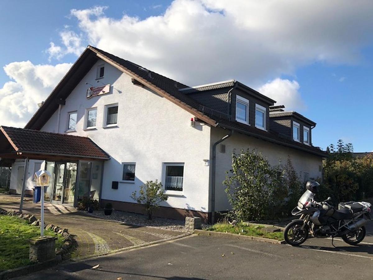 Gästehaus Falkenstein Niedenstein Exterior foto
