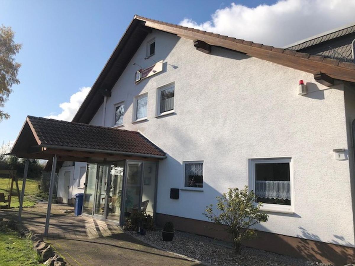 Gästehaus Falkenstein Niedenstein Exterior foto
